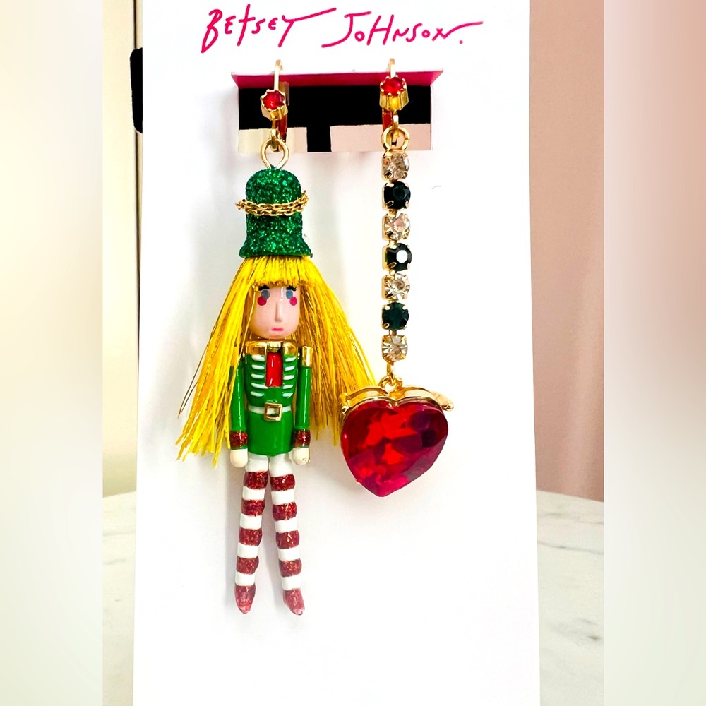 New Betsey Johnson Christmas Nutcracker Mismatched Earrings - Picture 4 of 6